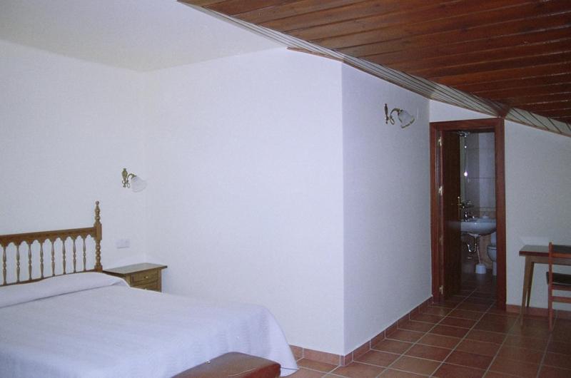 Hostal Fondevila Bohi Exterior photo